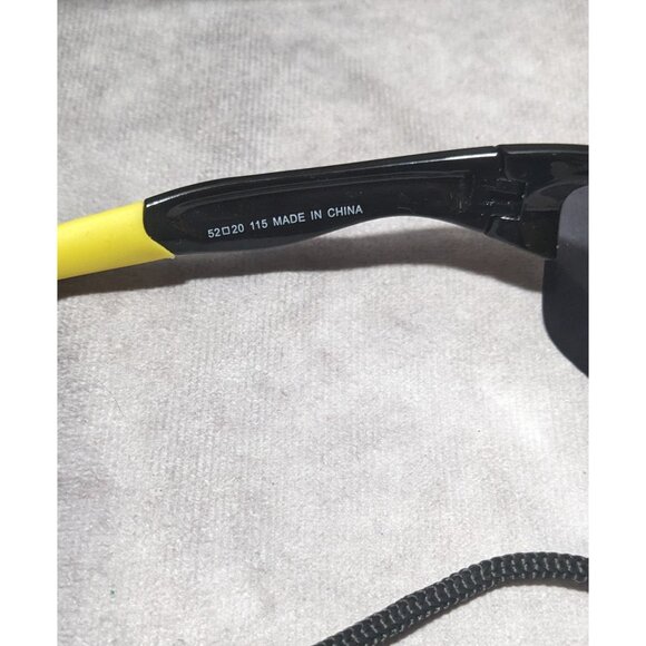 Torege Sports Black And Yellow Sunglasses With Cord - Picture 6 of 7